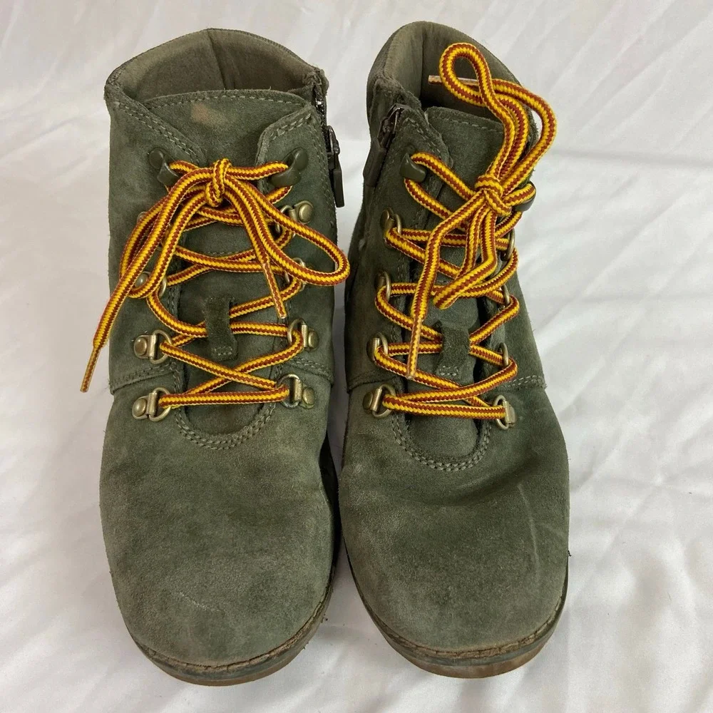UGG youth girl's dark green insulated water resistant lace up‎ fur lined boots 2